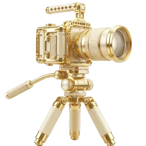 Camera on tripod — Amonbet